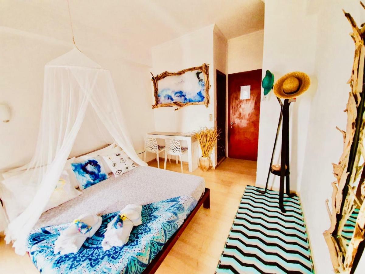 Thomas Art Hotel Pelekas Bagian luar foto